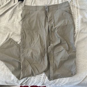 Kuhl renagade synthetic pant.